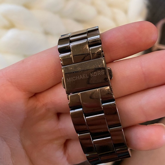 MICHAEL KORS WATCH - Picture 3 of 4